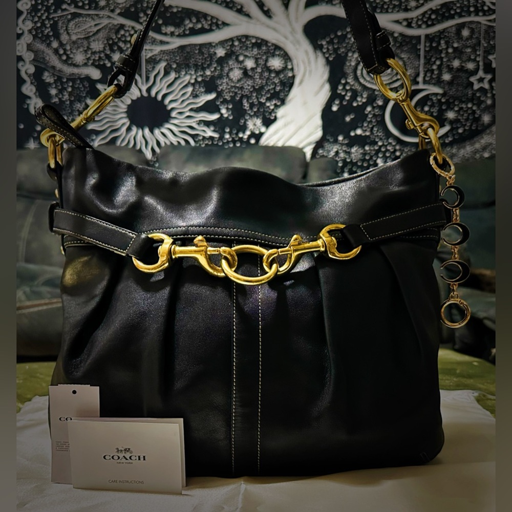 Vintage Y2K Coach soho Black Leather Shoulder Bag with Gold Hardware 2005years - Picture 16 of 17